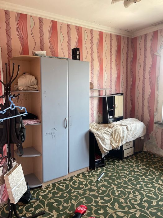 Продаю мебель бу, спальный гарнитур гостиную мебель, холодильник и др