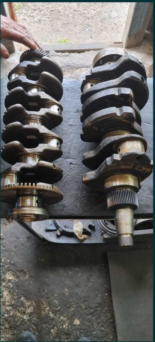 Rectificări arbori cotiti TRACTOARE U445, U650