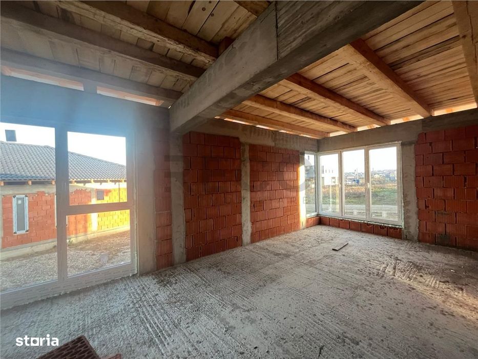 RECO Casa plan parter cu 3 dormitoare-la rosu- Paleu