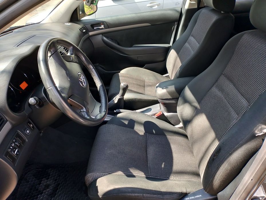 Авенсис Face Lift  Газ