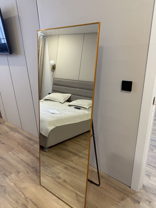 Продается зеркало