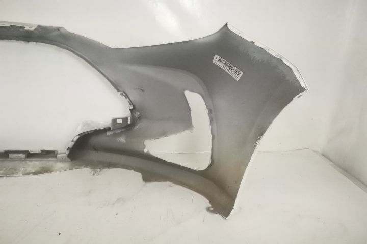 Предна броня Оригинална В добро състояние Тойота Ярис / Toyota Yaris X