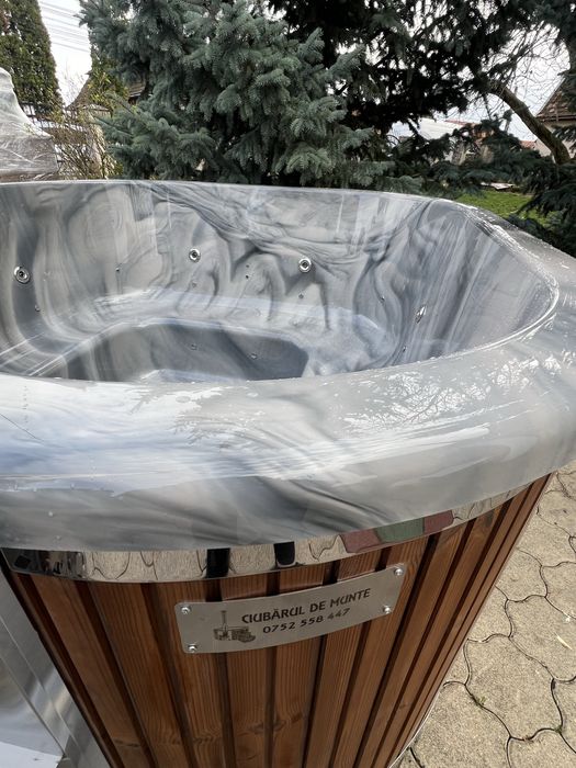 Ciubar patrat din acryl cu soba slim