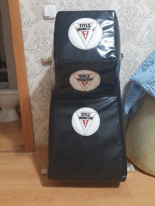 Груша настенная новая