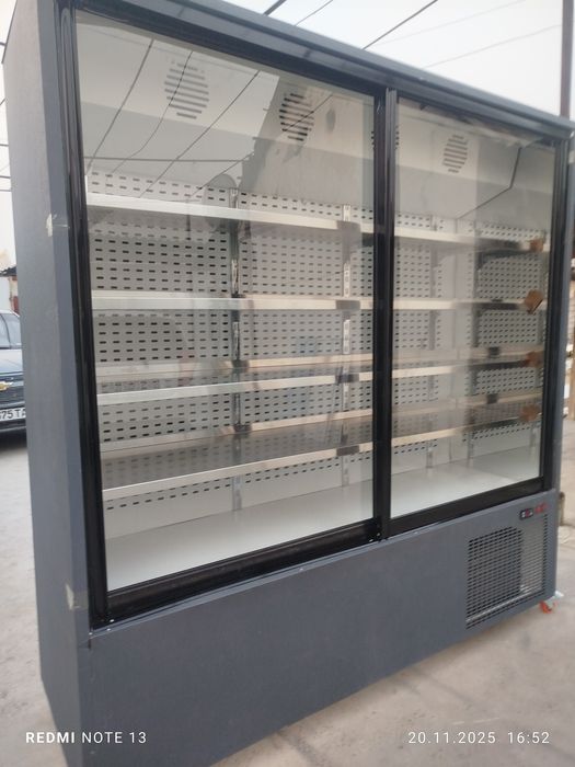 витрина холодильник