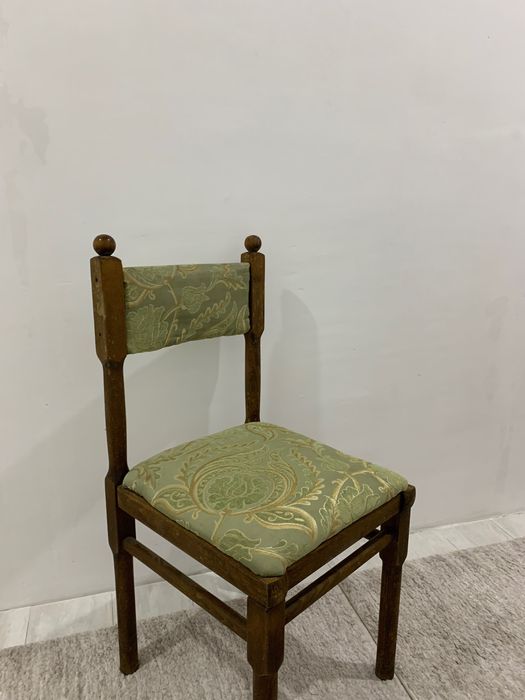 Стулья деревянные