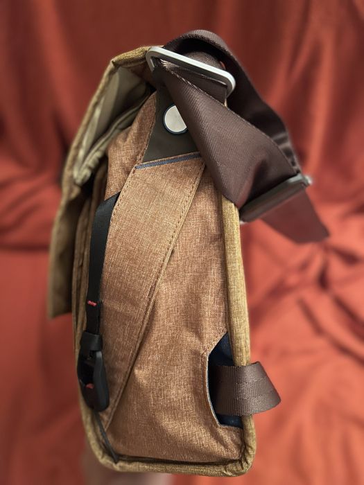 Geanta fotoechipament/laptop Peak Design Everyday Messenger BROWN