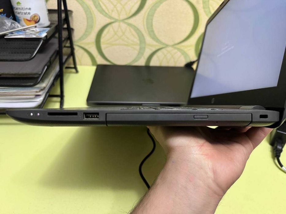 Продаю ноутбук HP 250 G6