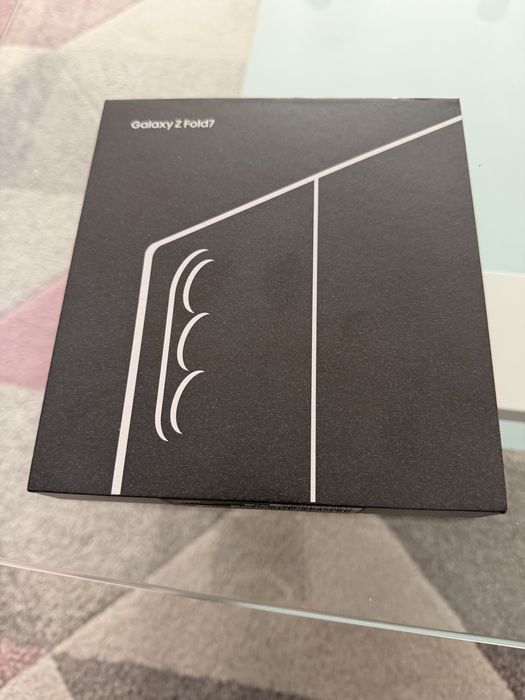 Samsung z fold 7 чисто нов с бг меню