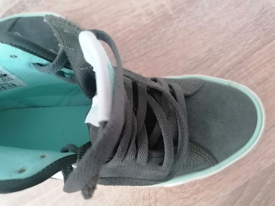 Incaltaminte Nike, aspect foarte bun