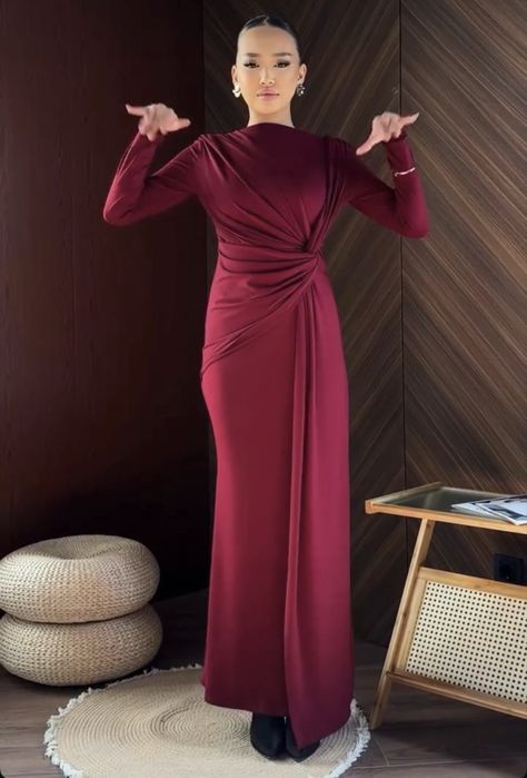 Продам красивое платье вечернее впол