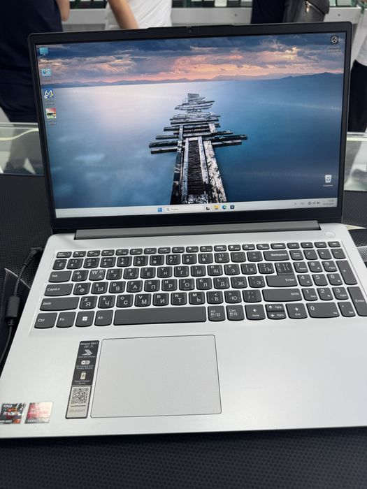 Lenovo ideapad R7-5700U 8/512 15.6 FHD