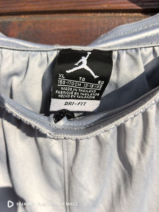 Къси панталони nike air Jordan за момче 13-15години