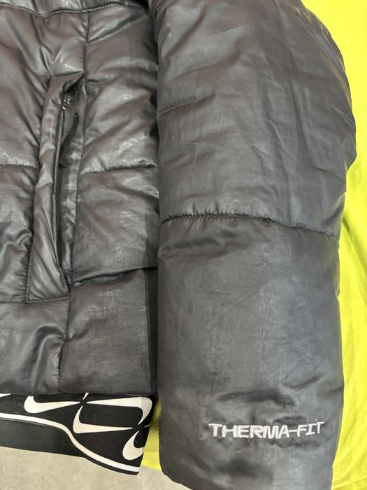 Дамско зимно яке Nike