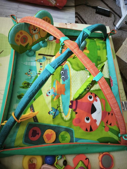 Активна гимнастика с музикално устройство