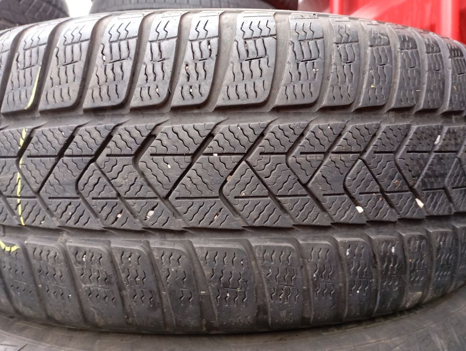 Anvelope 245/50/19 Pirelli