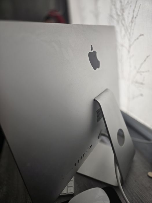 Продам iMac 21.5