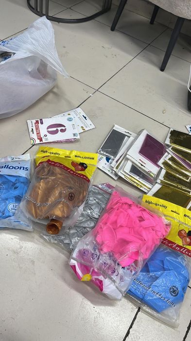 Разные шарики, ленты,цифры