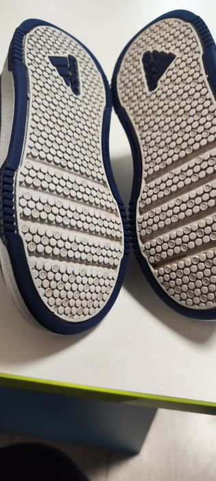 Детски маратонки Adidas 25