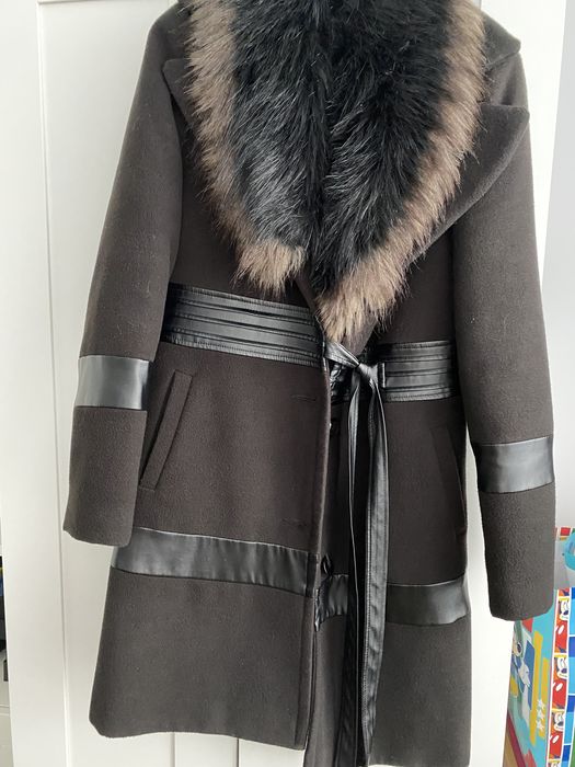 Palton negru cu blăniță