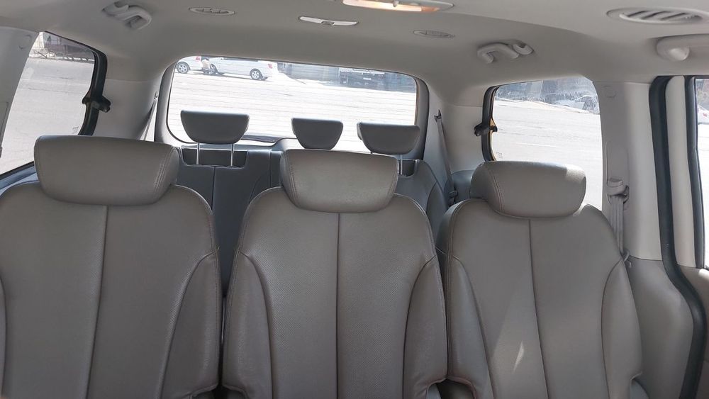 KIA carnival срочно