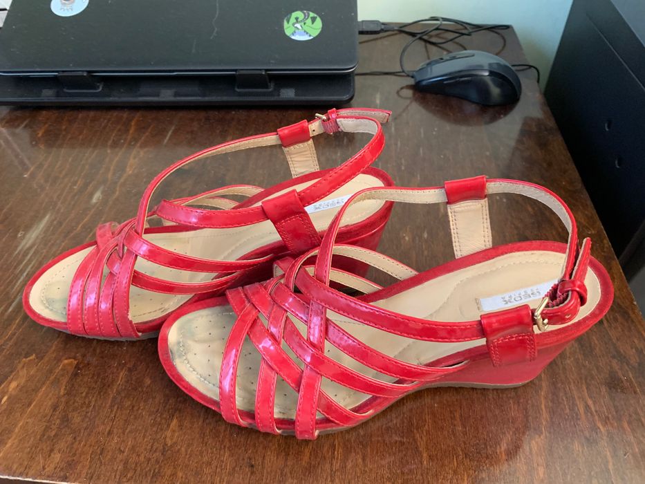 Женские босоножки. GEOX. Распродажа!