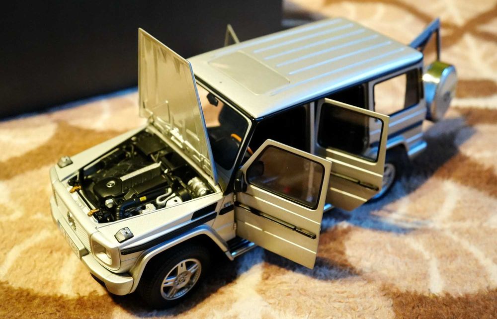 Mercedes-Benz G-Class Autoart 1/18
