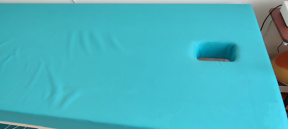 Продам массажную кушетку