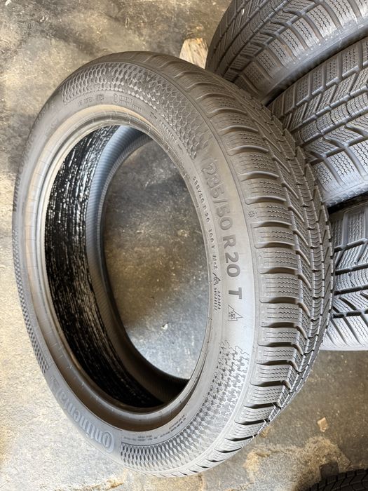 4 anvelope iarna ca NOI , 235/50/20 , Continental , DOT 2024 , 8 mm !