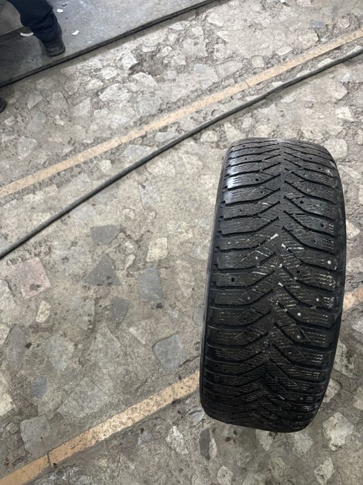 Продам Шины зимние