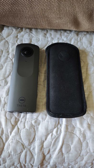 Экшн камера 360 Ricoh V