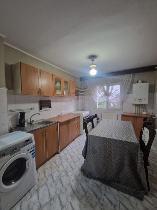 Vand Apartament 2 Camere Decomandat