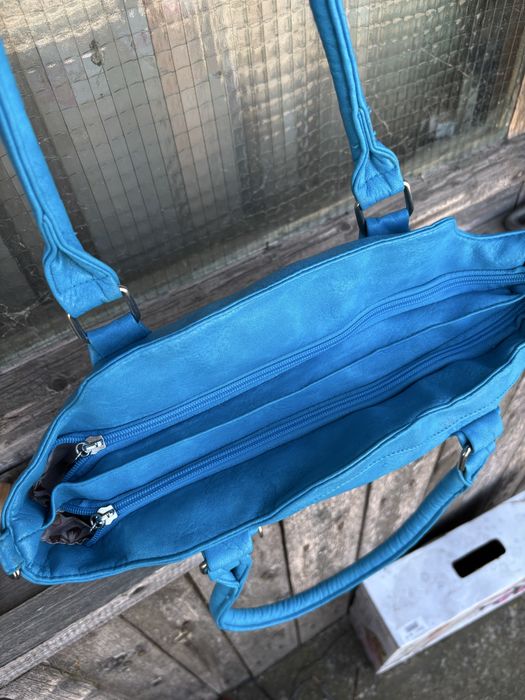 Дамски чанти.