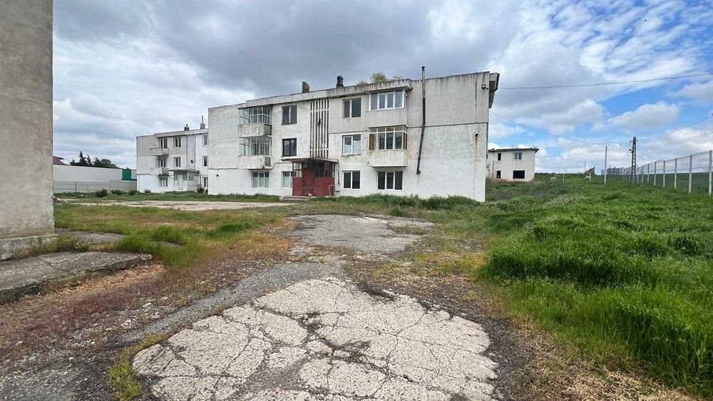 Oportunitate Unică in Galați - 345 €/MP | 3.830 MP Construiți + 7400 mp Teren Inclus