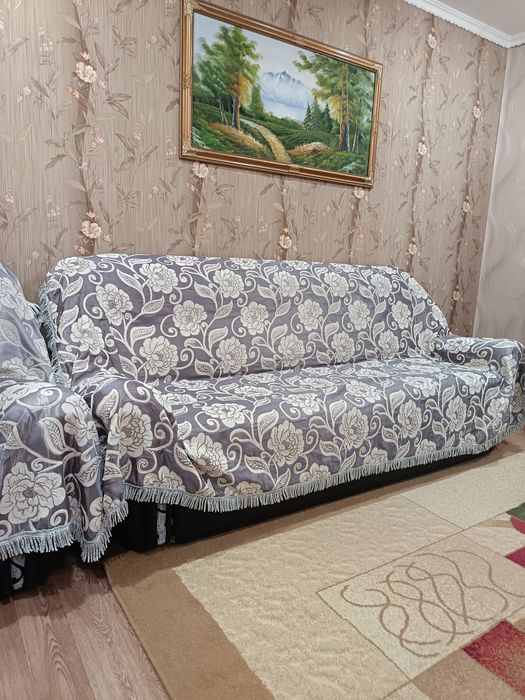 Продам диван и два кресла