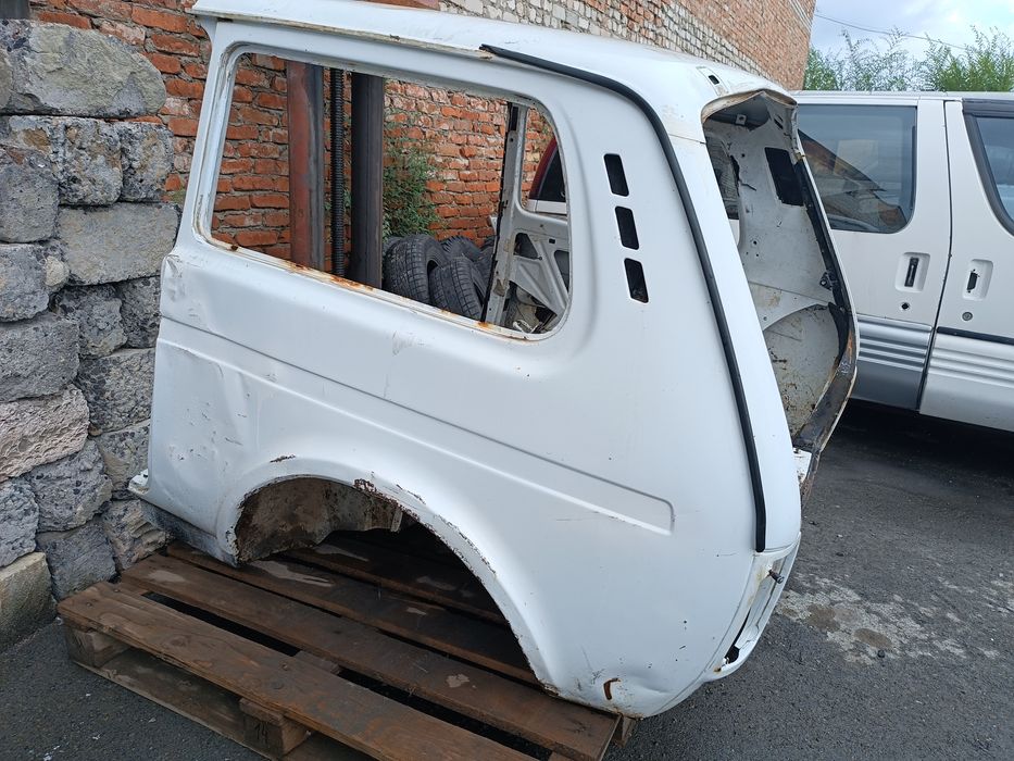 Нива заднее крыло, дверь