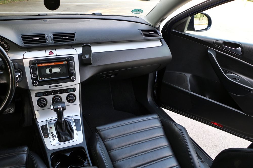 Vand Volkswagen Passat B6 Dsg Automat Navi Clima Scaune Sport