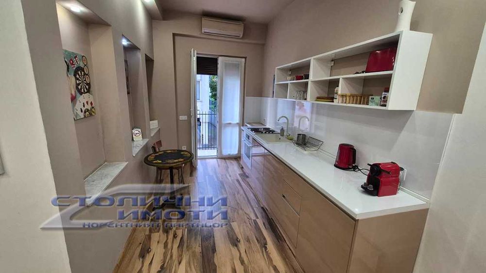 Дава се под наем Едностаен апартамент в София, Център - 60 кв.м за 765 € - Снимка #4