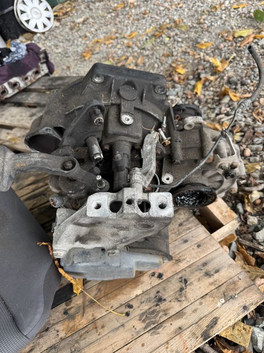 Скоростна кутия Голф 6 и 7 1.6 тди 6ск