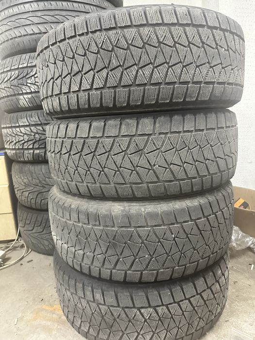 Продам зимние шины R18