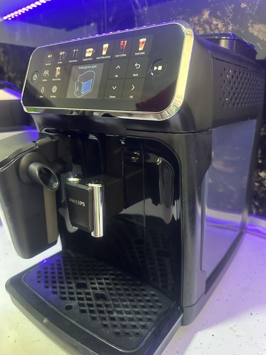 Espressor automat Philips LatteGo seria 5500