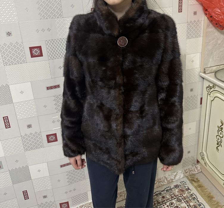 Продам норковую шубу