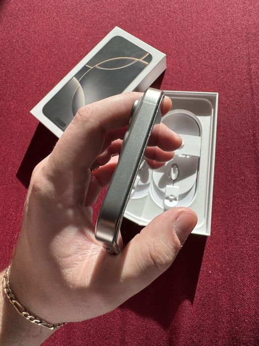 iPhone 16 Pro Max | 256 gb | Natural Titanium | Baterie 100%