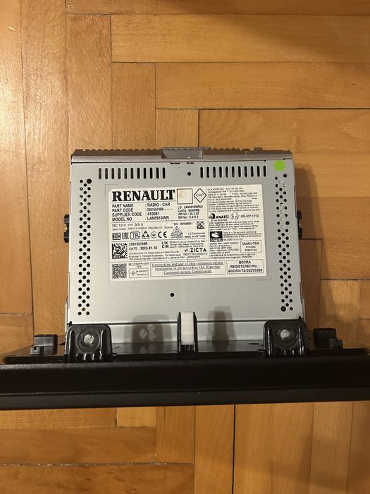 Navigatie Originala Dacia Duster