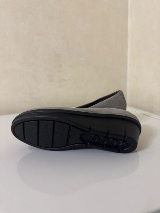 Обувь женская удобная