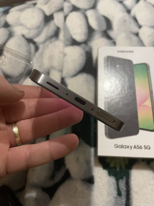 Vand Samsung A56 5G 128 GB nou
