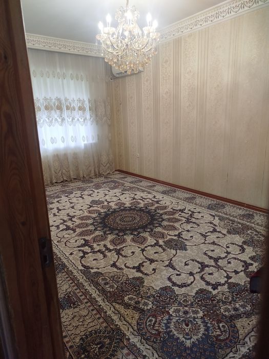 Olmazor tumani medgaradokda 4 hona doʻm sotiladi