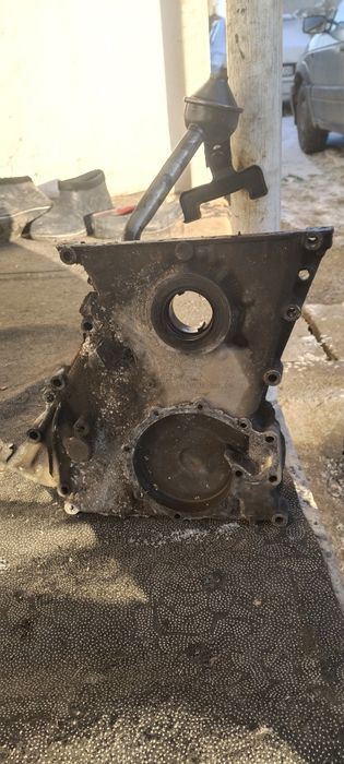 Масляный насос Мерседес 102