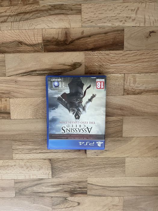 Продават се игри за playstation 4