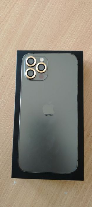 Iphone 12 pro 256gb. Holati ideal. Rangi silver rangda        ochilmag